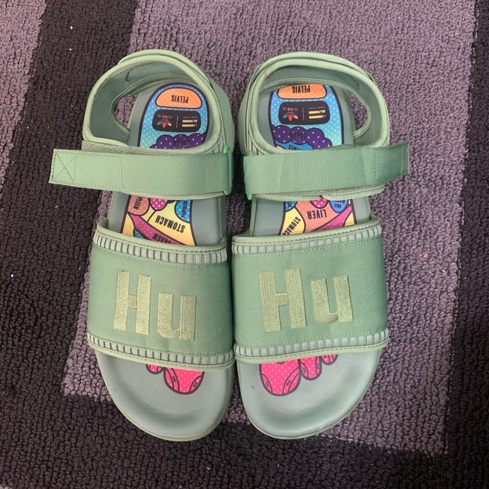 adidas Pharrell Williams Human Race Adilette